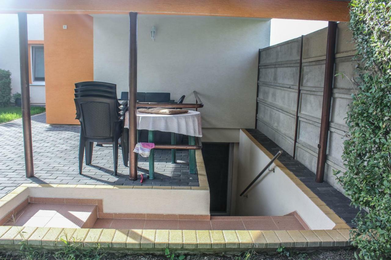 Apartman Marta Banka Екстер'єр фото