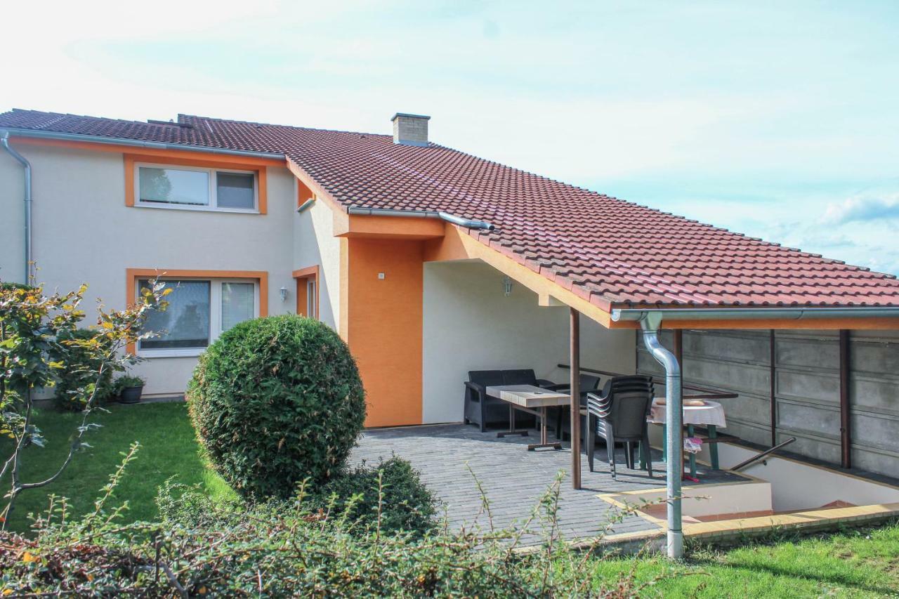 Apartman Marta Banka Екстер'єр фото