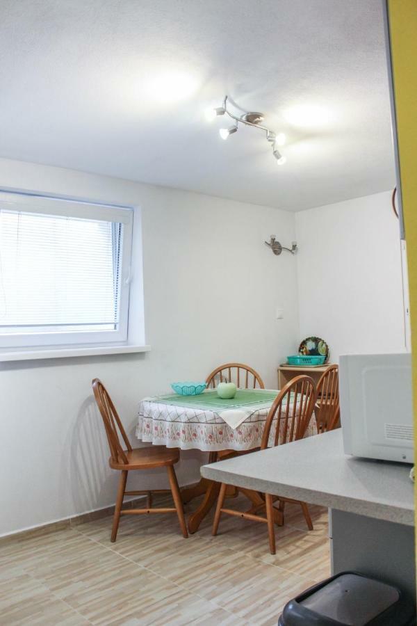 Apartman Marta Banka Екстер'єр фото